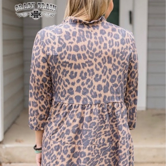Crazy Train Lindsey Leopard Top! - Picture 3 of 8